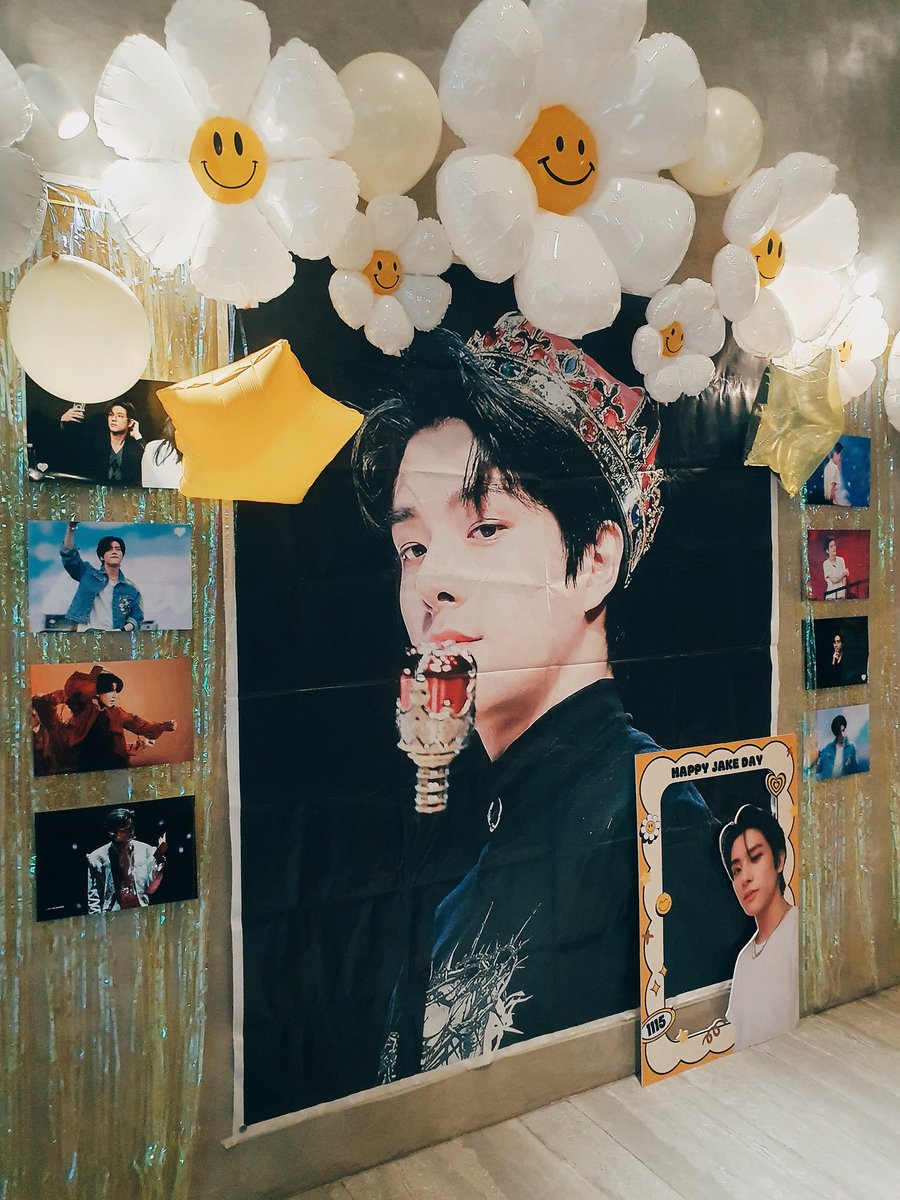 _oohunseung's tweet photo. Late pero nakahabol naman🥲
Another day to show love to our november baby💖💕 Happy Birthday Jake mahal kita saur much.😘🥰💖

@ENpireEvents
#YuniequelyYoursJake #JAKEDAY2023
#ENpireEvents #ENpireEvents https://t.co/cszAlcNdCD