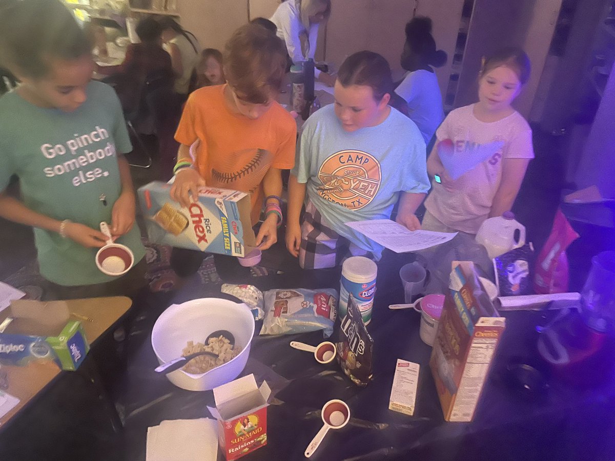 No slumber party is complete without snacks! Recipe disaster fraction fun!!! <a href="/HumbleISD_BBE/">Bear Branch Elem</a>