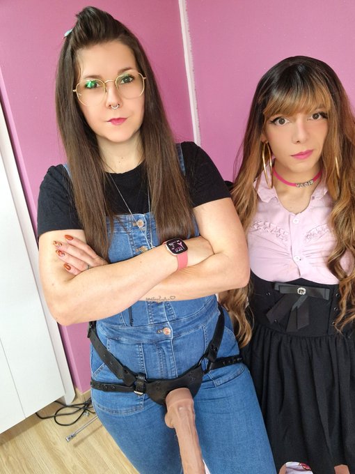 Me and my creator 😊 https://t.co/0cw8uumZU7