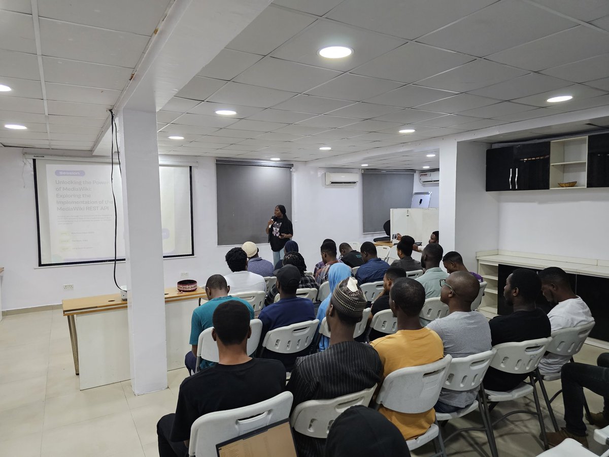 HowlbeebTweets's tweet photo. Interesting session by @codingHannah at @apiconflagos where she talked about the implementation of the MediaWiki REST API; The design Principles, Object Composition and what errors to display 🫢
 #APIConfLagos #APIsInAction https://t.co/JAzZDpJyIX