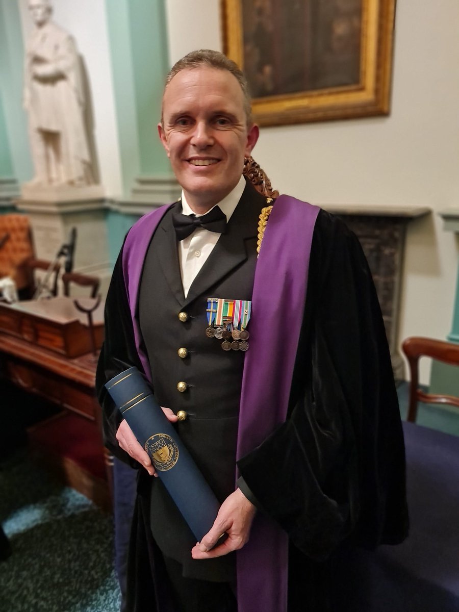 Honoured to have been conferred with the Fellowship of the Royal College of Physicians of Ireland (FRCPI) at last night's Faculty of Occupational Medicine conferring ceremony. #rcpi #fom #militarymedicine #defenceforces #fmmi #bemore #dfmedics #icgp