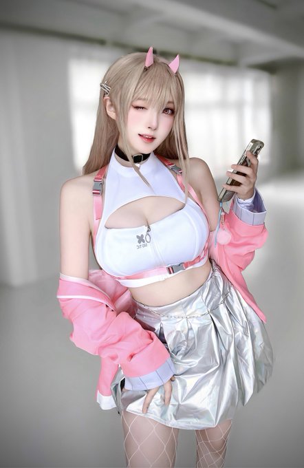 Twitterのコスプレ画像27