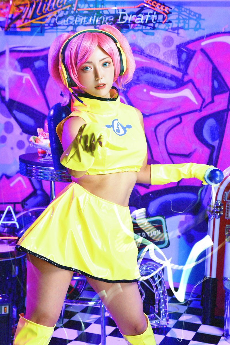 2929_power's tweet image. 【 𝐒𝐏𝐀𝐂𝐄 𝐂𝐇𝐀𝐍𝐍𝐄𝐋 𝟓 】

✰⋆｡:ﾟ･*☽:ﾟ･⋆｡✰⋆

　✨👾もっと再現目指します🚀‼️

　　　　　　　　　　　✰⋆｡:ﾟ･*☽:ﾟ･⋆｡

📸( @amano_h01 )
🎤( @Mergavaa )
#原作の隣に自分のコスを貼る
#スペースチャンネル5 
#TGS2023 #TGS2023コスプレ 
#東京ゲームショウ2023