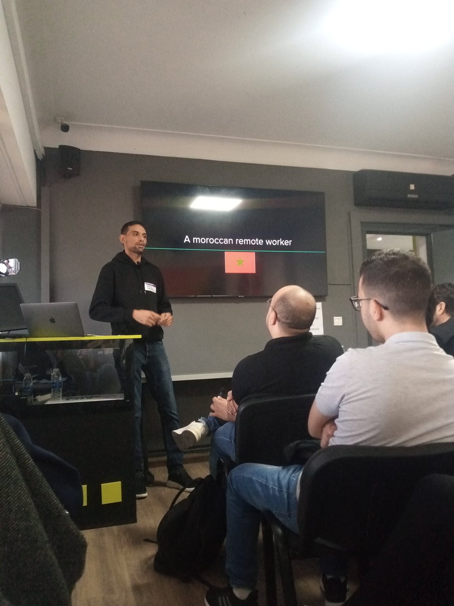 Amazing talk by @makraz_hamza 👏 about Remote work 🚀 @BiztechMorocco