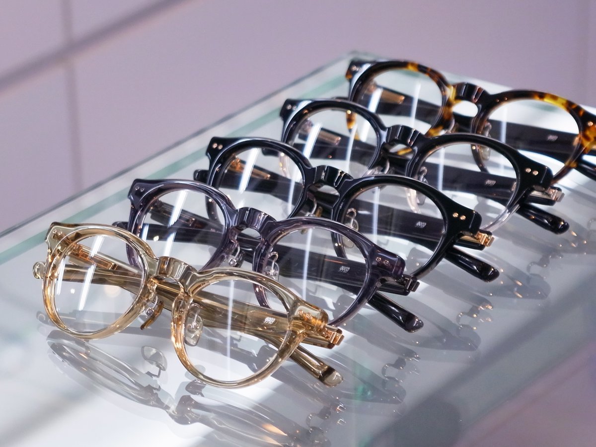 9999byhayashi's tweet photo. 【999.9新作2023-2024モデル入荷第3弾！】 
#フォーナインズ #眼鏡 #メガネ #新作 #NP160シリーズ #NP160 #ボストン #TVカット #テレビジョンカット
MORE INFO↓ 
https://t.co/h51jii5izp
#山口県 #防府市 #ハヤシメガネ #フォーナインズ専門店 常時1000本以上在庫!
新作は12月下旬にかけて順次発売! https://t.co/16dTXRc8Fj