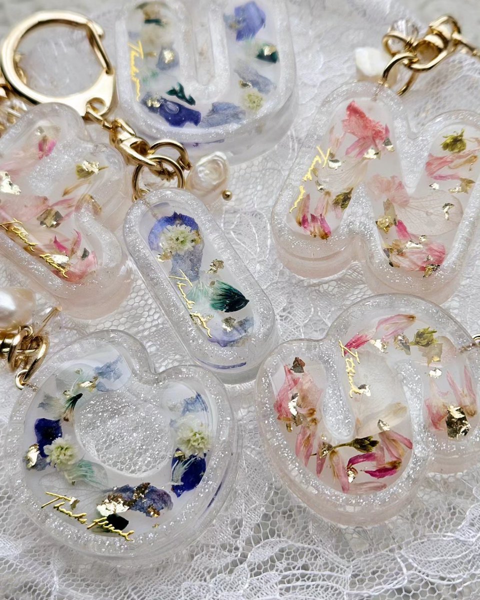 BluepowerFz8's tweet photo. 今回のモノヴィレは
お花たっぷり作品が
多いと思います💦

全て今回のために作成しております晋作です🙇‍♂️✨️

#モノヴィレッジ
#サッポロモノヴィレッジ
#札幌ドーム 
#ハンドメイドアクセサリー https://t.co/Fs6gSHUzum