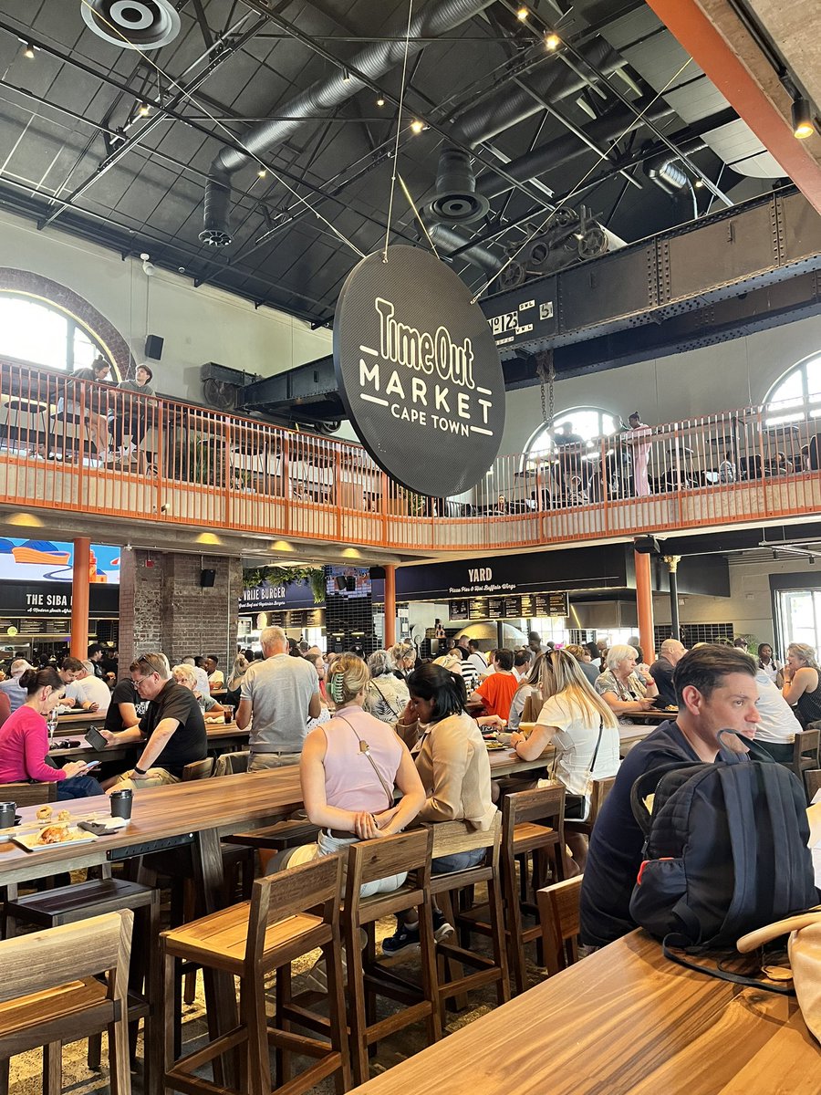 Adriaan Bester tweet media