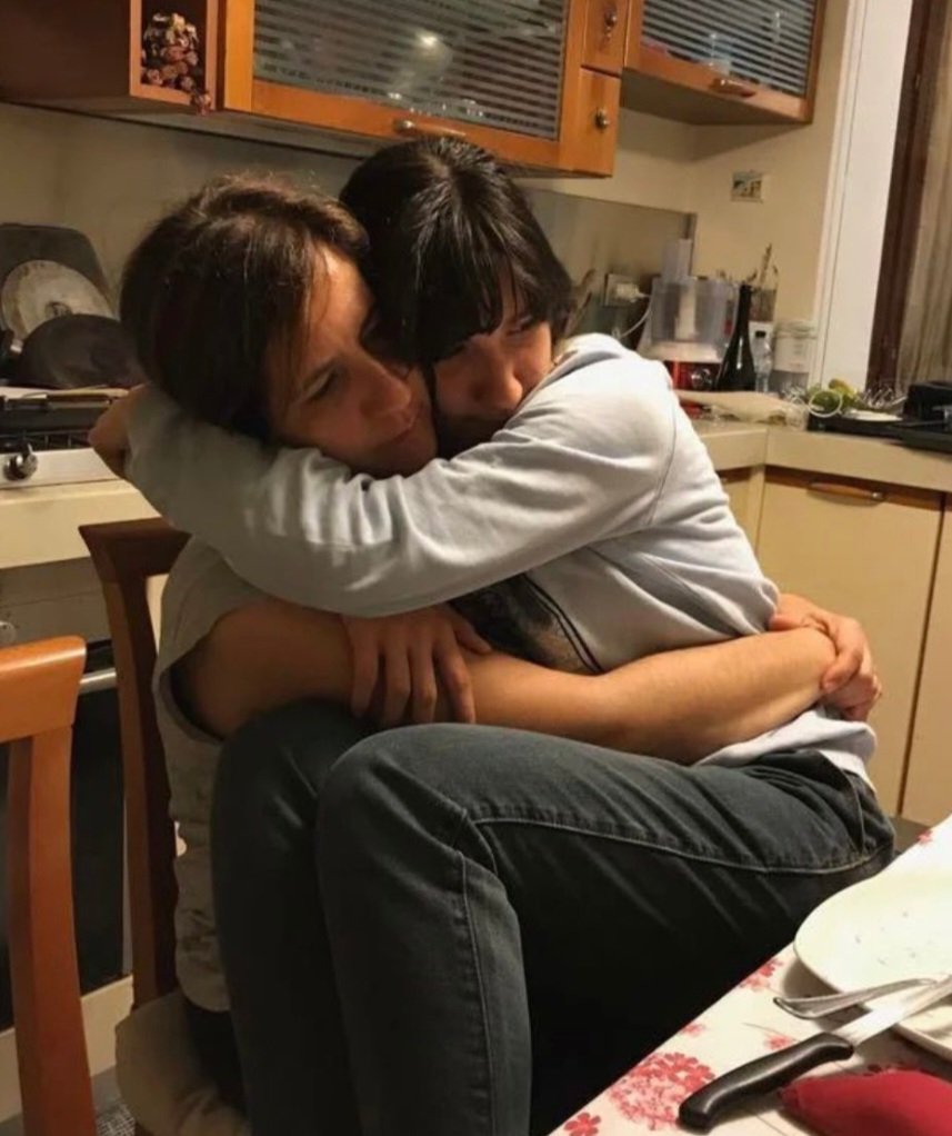 FromParisWith10's tweet photo. 💔 mi piange il cuore.
Buon viaggio Giulia.
#giuliacecchettin https://t.co/RVukx6A1tY