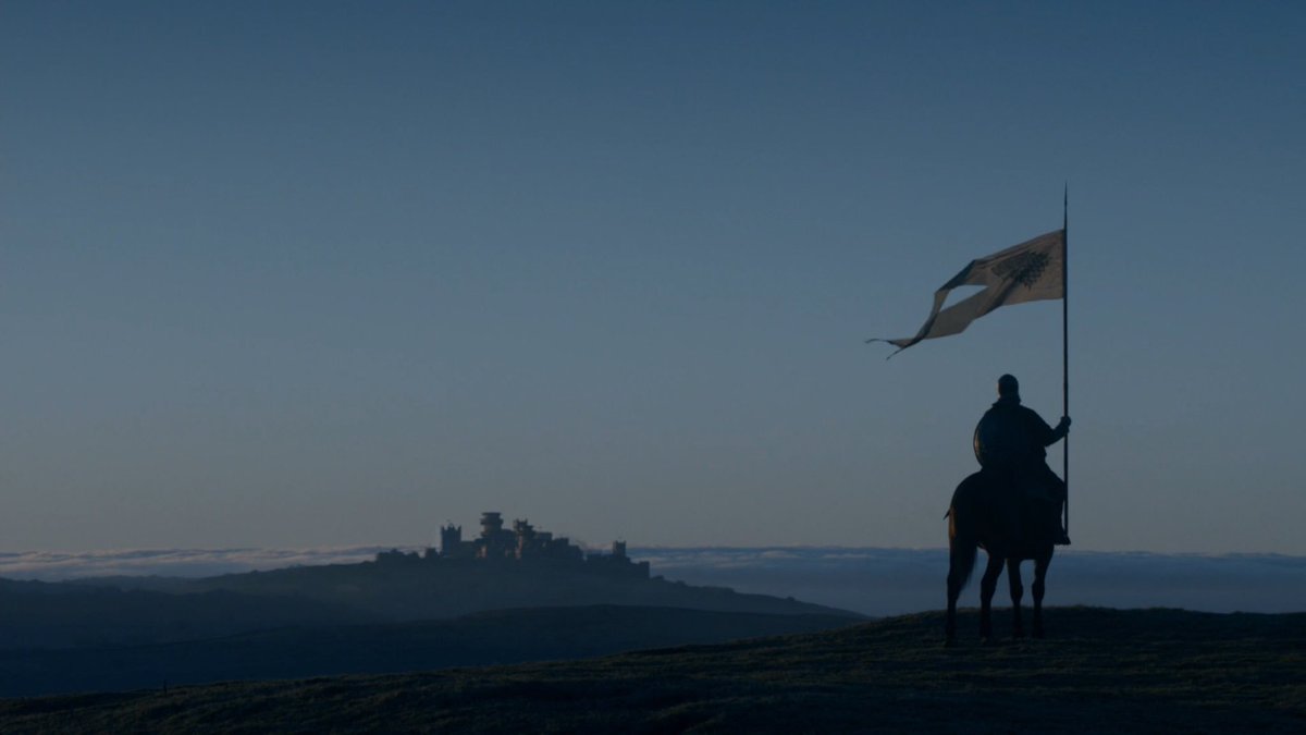 Thrones_Facts's tweet photo. George R.R. Martin says he has ~8 other #GameOfThrones spinoff shows in development https://t.co/AGj9KWley3