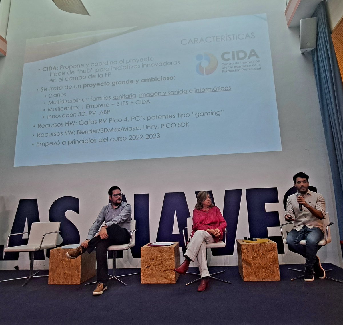 Simulador de Soporte Vital Avanzado desarrollado exclusivamente por Centros de FP. 
<a href="/GVAeducacio/">GVA Educació</a>

<a href="/iesleonardo/">IES Leonardo</a>
 
<a href="/IESMARIAENRIQUE/">IES MARIA ENRIQUEZ</a>
 @IESHenriMatisse @IESPacoruiz 
@CIDA