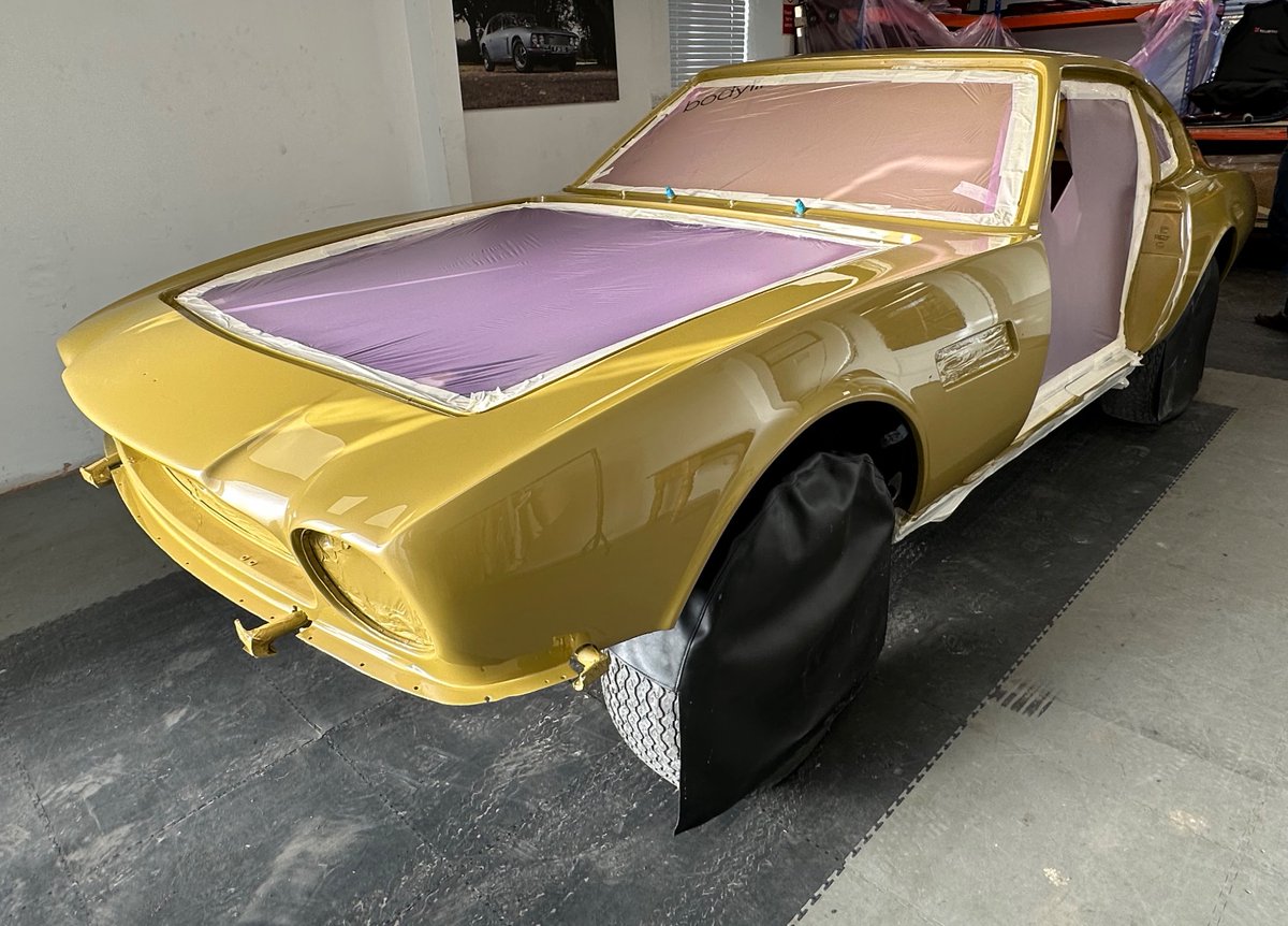 CropredyBridge's tweet photo. The stunning Cromwelian Buff paintwork on the Aston Martin V8 is nearing completion in our workshops.

#craftsmaship #paint #automotive #astonmartin #astonmartinlagonda https://t.co/f23foHSpzX