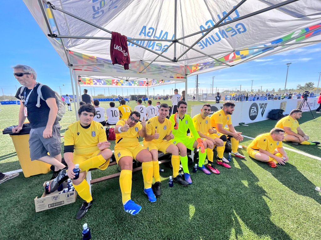 FCC_Cantera's tweet photo. GENUINE | Gran partido el que hemos compartido con el @Alaves💙 en Tarragona🫂

¡Enhorabuena a nuestro equipazo por sumar la primera victoria de la temporada!

#CompartirAntesQueCompetir https://t.co/r1DgvnWfGb