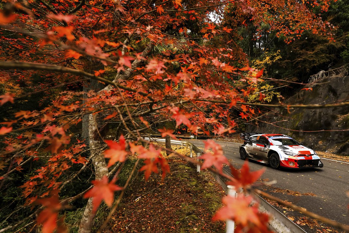 More « relax » day in Japan thanks to better conditions. We have more time to enjoy atmosphere even if we still have to drive fast. Nothing to fight for but we need to stay awake to secure our podium and a potential 1-2-3 for the team! #wrc #RallyJapan