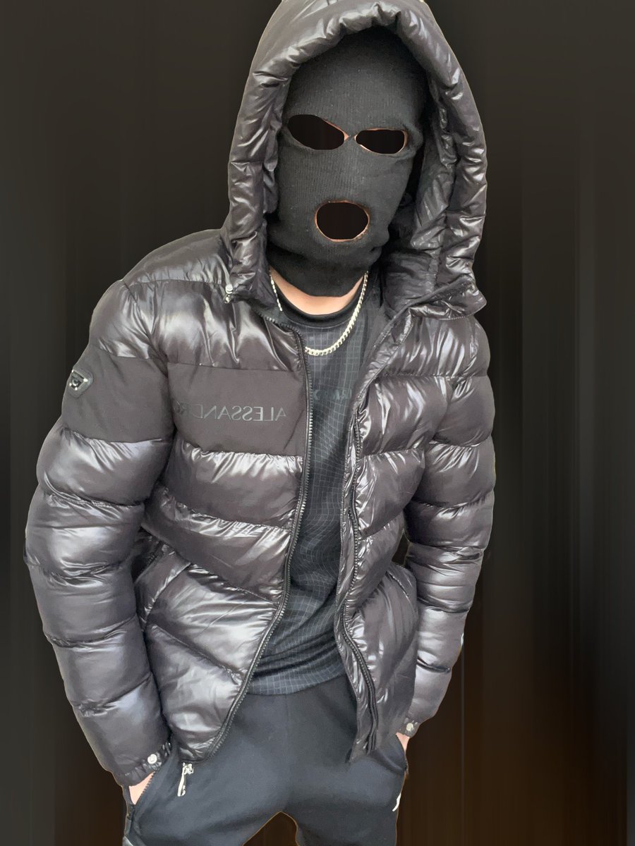 MasterT_door's tweet photo. Approach carefully serve and obey pigs 

#findom #chav #cashmaster #scally https://t.co/HLAUxgfHgz
