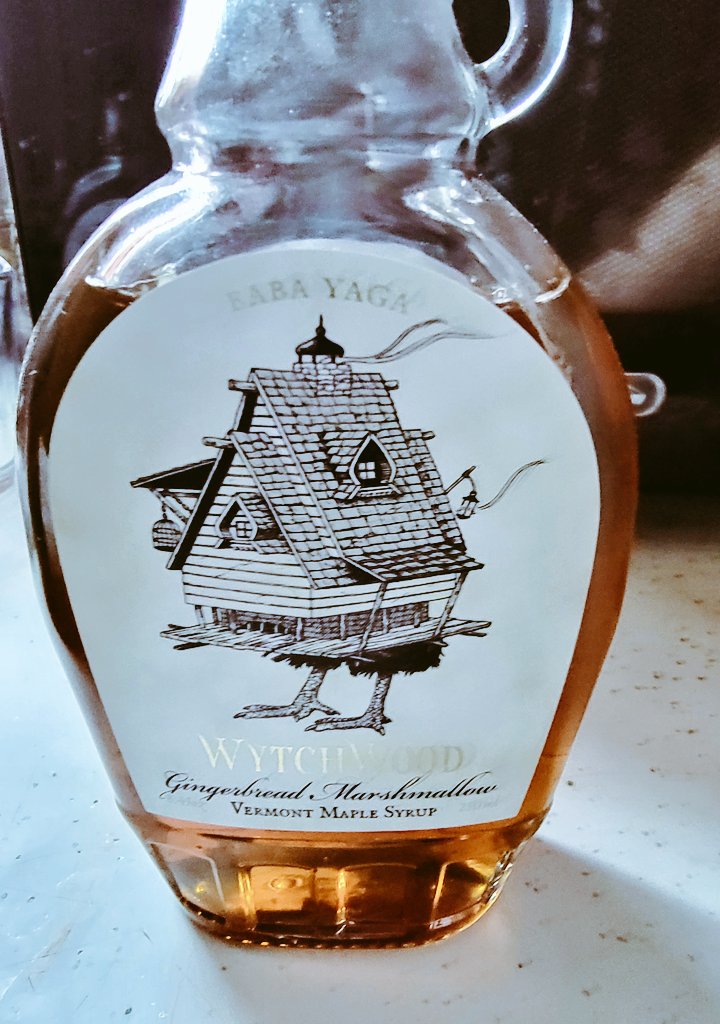 Scout_Bunny's tweet photo. Flapjacks and some gingerbread -marshmallow syrup courtesy of @aethanbear ! Soooo good..... https://t.co/aE8juxCup4
