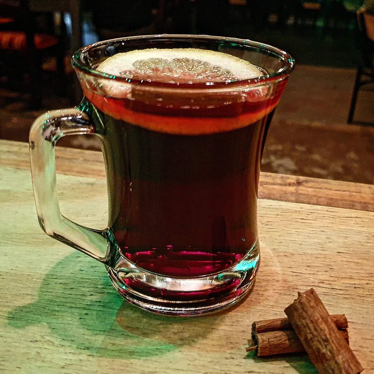 MULLED WINE - NOW ON 😃🎄🍷

It's hot, it's fruity, it's spicy and delicious! 

Also, coming soon, mulled cider 😮

Not forgetting all the wonderful beer we have on our taps, plus in bottles and cans! 🍻 

#mulledwine #beerintheforest #gluwein🍷