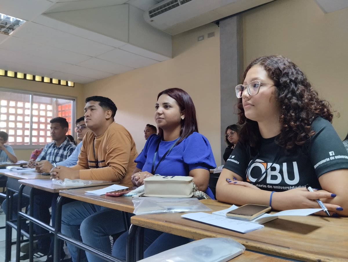 Medianalisis's tweet image. Así se desarrolla #ConectandoFuturo el encuentro de jóvenes universitarios organizado por #Medianálisis y @OBUVenezuela 🎓🏫