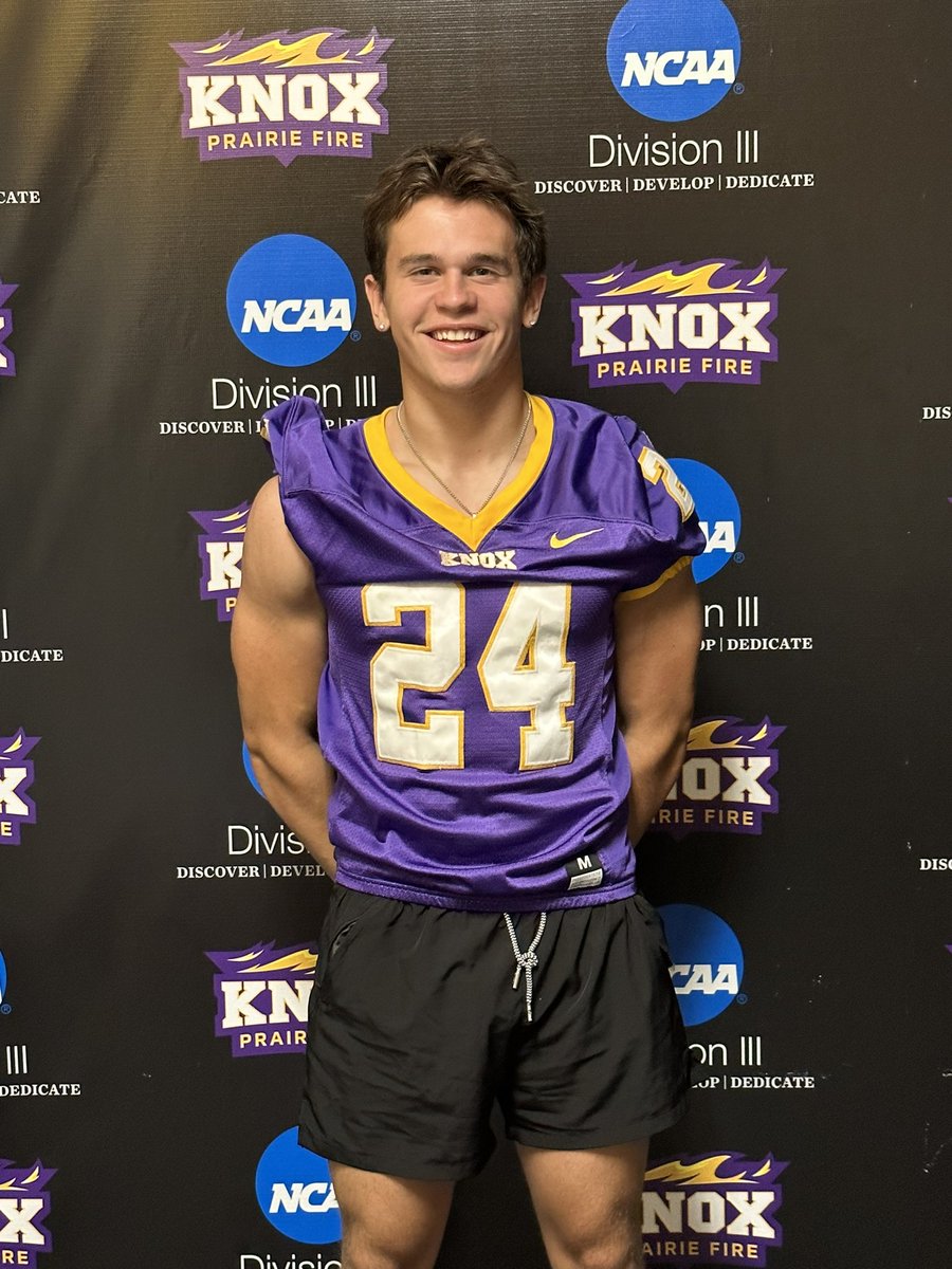After a great conversation with <a href="/CoachHipp34/">Cody Hipp</a> I’m blessed and excited to have received my second division III and my fifth offer to play football <a href="/FB_KnoxCollege/">Knox College Football</a>!!  <a href="/CoachWillits/">Aaron Willits</a>