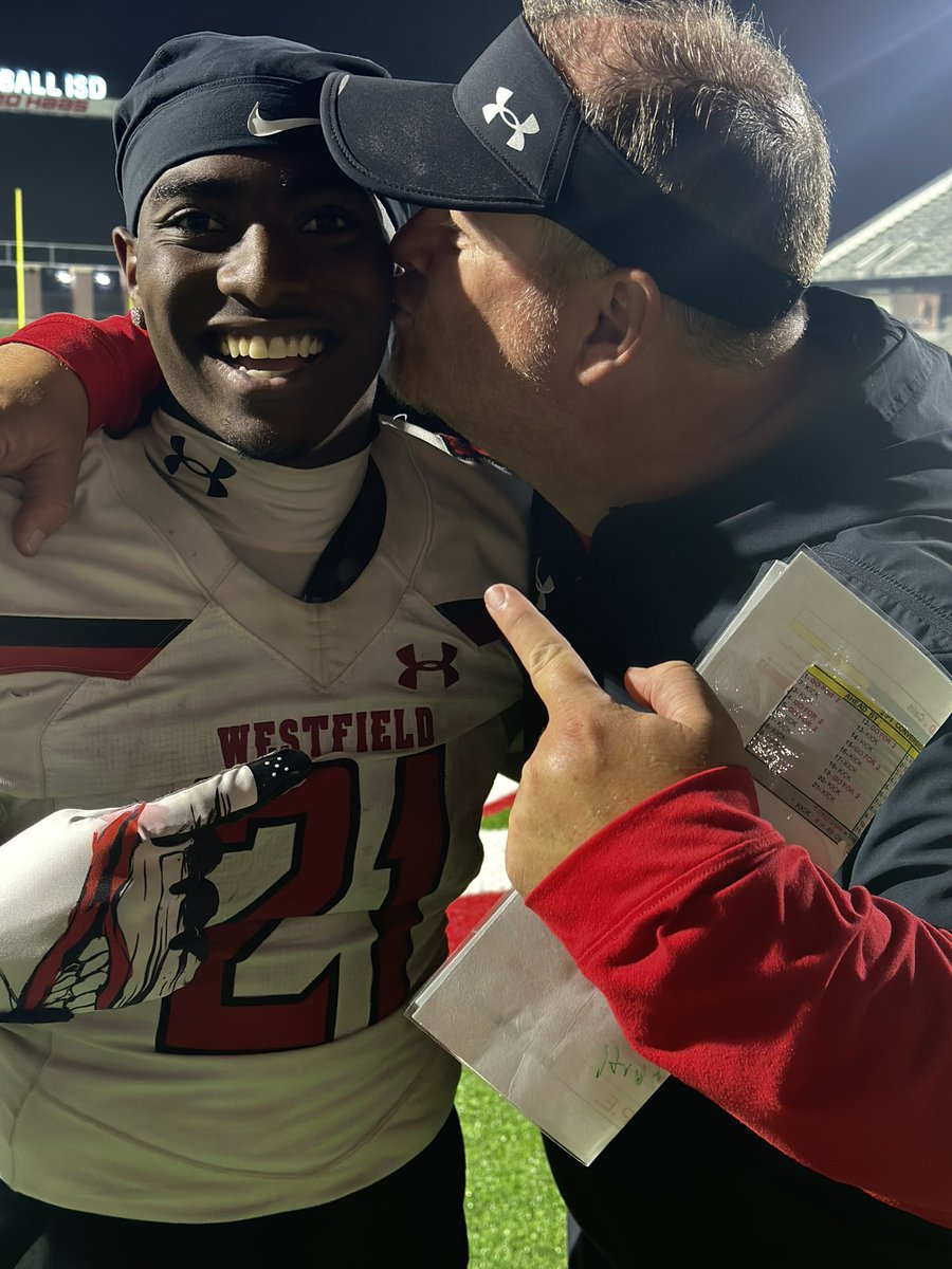 When your RB <a href="/TheTajiAtkins/">Taji “PrimeTime” Atkins</a> has 25 carries for 403 TD’s last night, you gotta show him know how much you love him!!! 

That puts him at 2,076 yards on the season with 32 TD’s. 

#NOPE