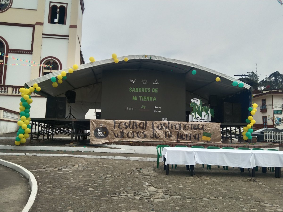 #clusterdealimentosygastronomia liderado por <a href="/camaracomerbog/">Cámara de Comercio de Bogotá</a>  presente en #festivalgastronomicosaboresdemitierra organizado por <a href="/AlcaldiaJunin/">Alcaldía de Junín</a> y <a href="/CORPOGUAVIO/">CORPOGUAVIO</a> del 17 a 19 de nov. Una agenda atractiva en la que tod@s son bienvenidos a degustar los sabores de esta región!