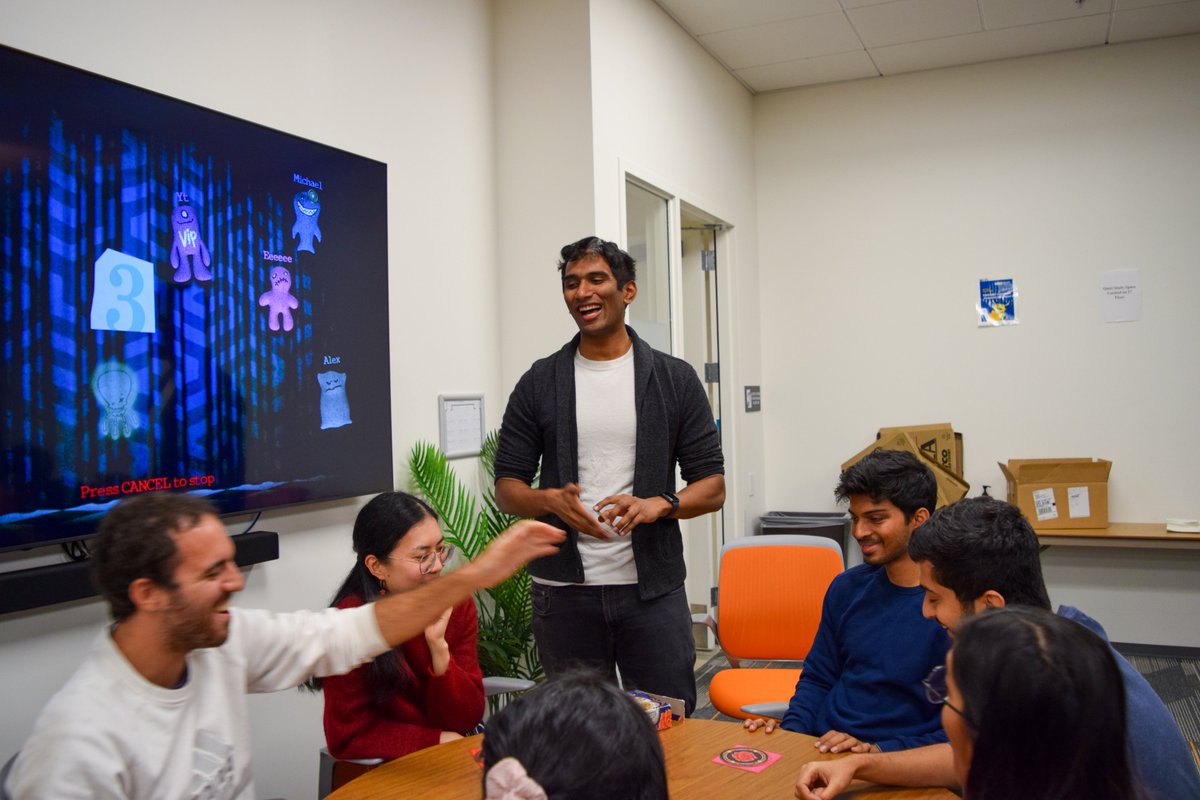 UCSC_NLP_MS's tweet image. Flashback to last week&apos;s Icebreaker &amp;amp; Game Night by our NLP Community Managers! Big thanks to everyone who came! 

📷 Steven Au
✍️ Devasha Trivedi
#NLProc #ucsantacruz