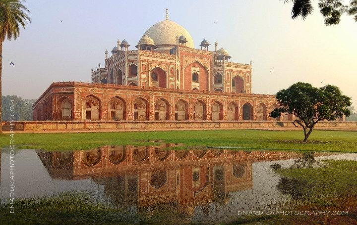 D_RanawatNaruka's tweet photo. Saturday sunrise: Good morning Delhi #weekendvibes #architecture #monuments #history #India #Delhi #HumanyunsTomb #thephotohour #womenphotographers Series: Winter in Delhi #November #sunrisehour #reflection https://t.co/up1hfDog2n