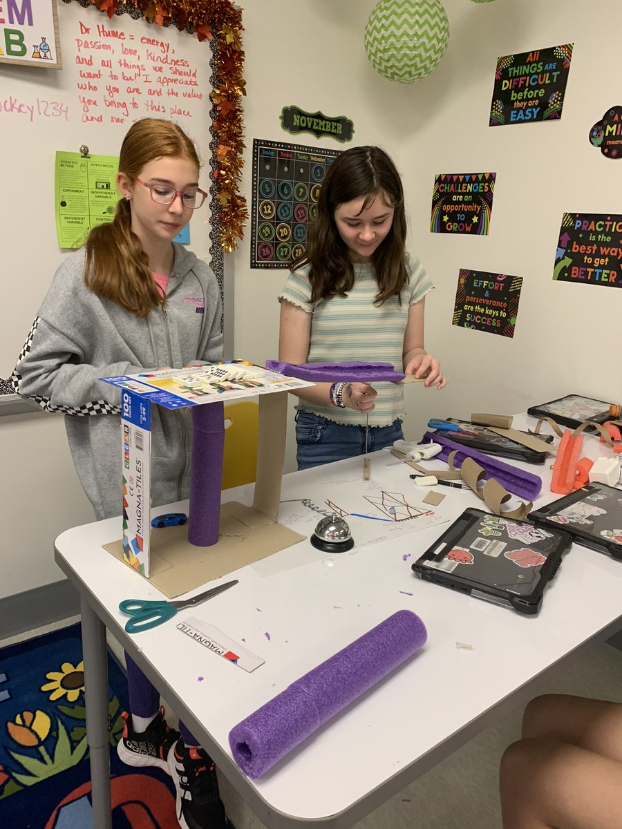 STEMwithDrHume tweet media