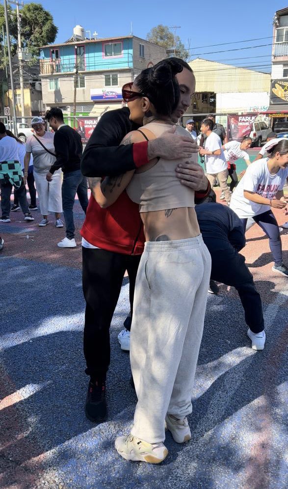 FarukMTake's tweet photo. Fue un gusto tener a La Barbie Juárez @maryjuarezcute presente hoy en #Coyoacán! 🥊 
Gracias por compartir tu pasión y sabiduría en el mundo del boxeo.  ¡Una verdadera inspiración para las y los vecinos de #Coyoacán dentro y fuera del ring! 👏🥊 https://t.co/CCipU56mDx