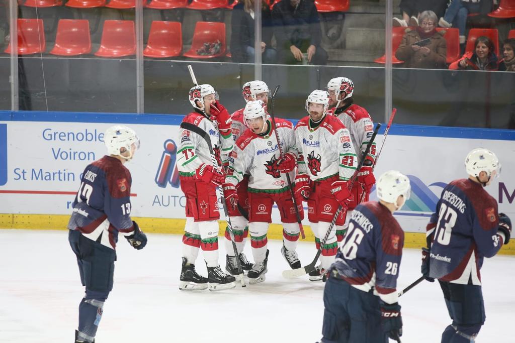 cardiffdevils's tweet photo. Tonight's Man of the Match....🥁

#22 Justin Crandall 👏🏻👏🏻👏🏻 https://t.co/HWPOnT3yGn