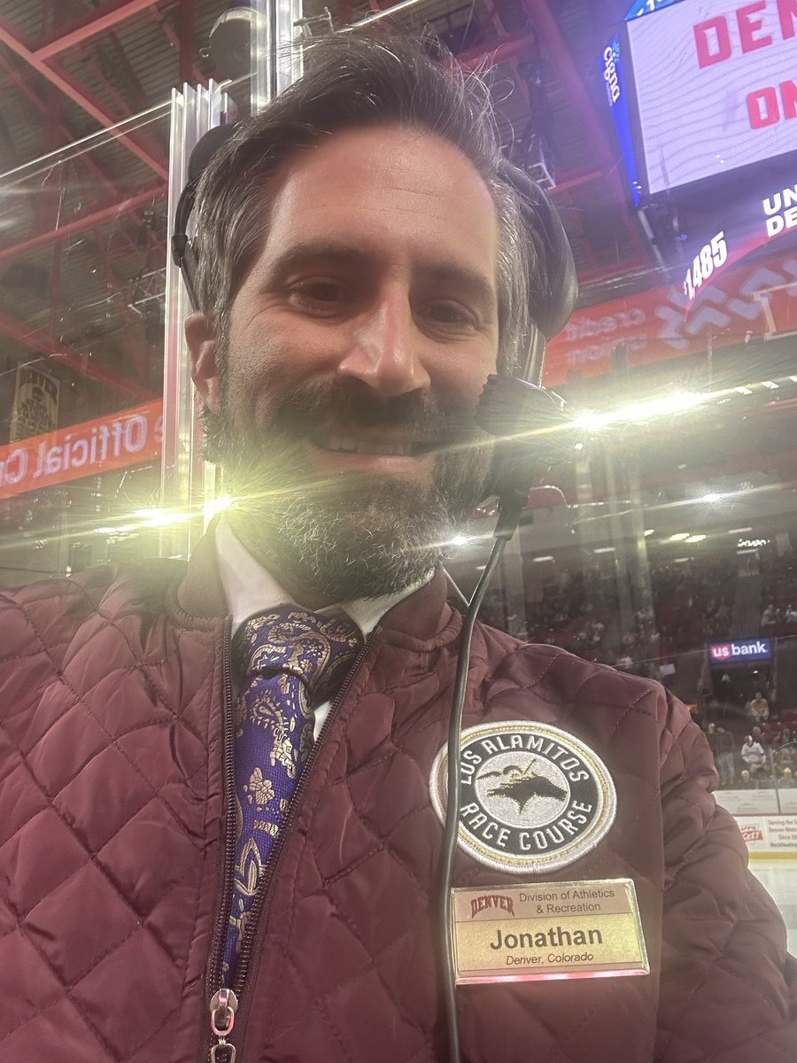 jjhorowitz's tweet image. This was a unique way to cheer on our horse RB Rathowayne running in the Arabian Claiming Championship at @lonestarpark while announcing hockey at @DU_Hockey. The teams took the ice for warmups just as the horses reached the starting gate. Then, DU defeated Omaha, 8-4 #GreatNight