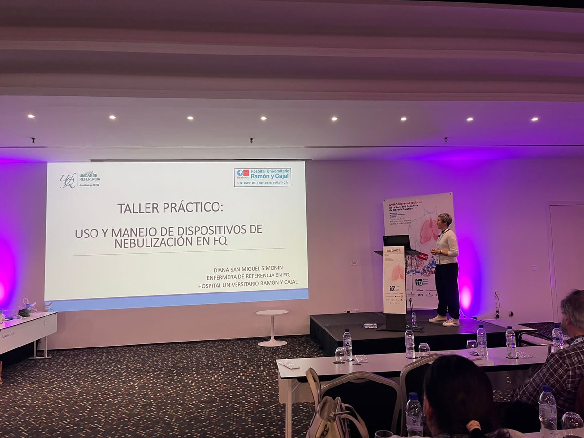 FundEFQ's tweet photo. Comienza el taller práctico sobre uso y manejo de dispositivos de nebulización en FQ, de la mano de Diana San Miguel, enfermera de la Unidad FQ del Hospital Ramón y Cajal.
#VJornadaFuEFQ https://t.co/X1ajwEJFZl