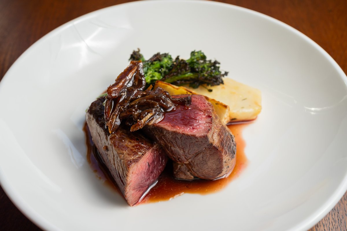 Last minute dinner plans? Come in this evening and try one of our new winter dishes. No booking? No worries, we'll try to accommodate everyone 👍

#hareandbillet #blackheath #gastropub #londonpub #pubvibes #publife #restaurant #localpub #bookatable #reservation #opentable #pub