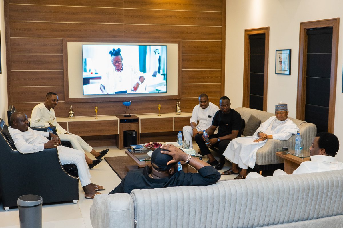 So_Gerald's tweet photo. Always a thing to joy to connect with young people in leadership, shaping and changing the narrative in governance and private sector. 

Had such an engaging and insightful time in the company of great minds. 

@mosessiasia 
@hamzycode 
@ezenyiliobi 
@teekay_e 

#leadership https://t.co/F6ejJ3uQqc
