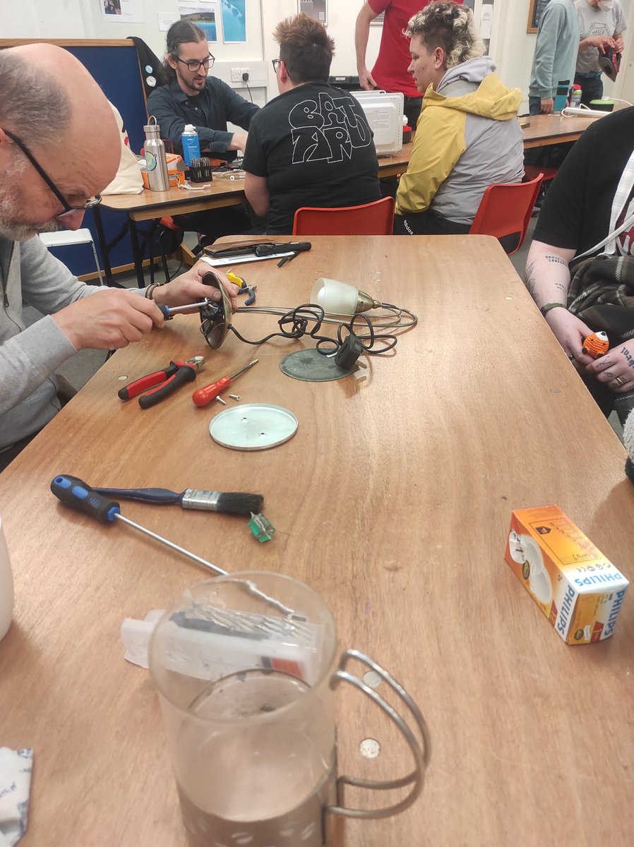 Levenshulme Repair Cafe tweet media