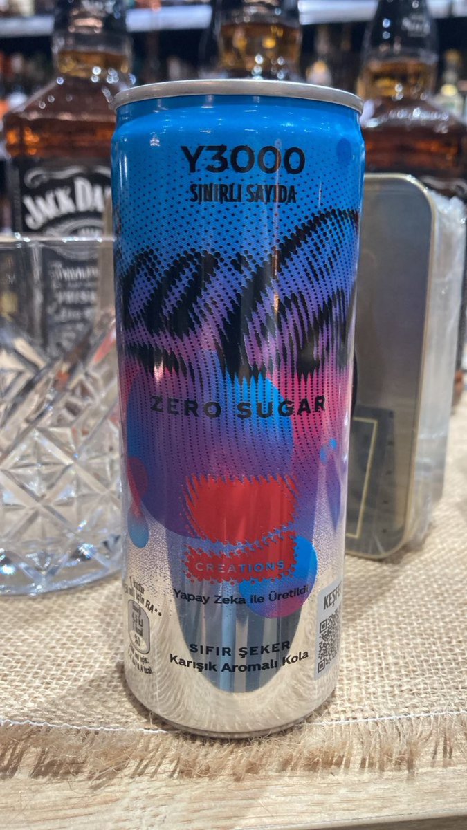 darkwebhaber's tweet photo. Coca Cola, yapay zeka ile üretilmiş bir kola piyasaya sundu. https://t.co/ERlIWMHQZu