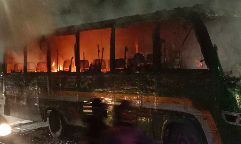 হরতালের আগে রাজধানীতে দুই বাসে আগুন