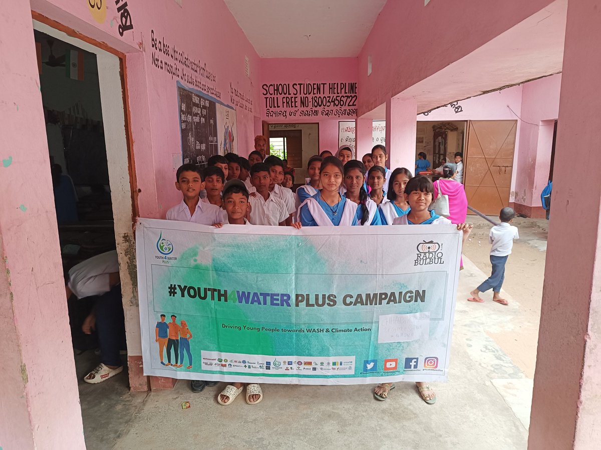 RadioBulbul's tweet photo. Today @Youth4WaterPlus campaign Awareness Programme organized by #RadioBulbul Theme of 'Accelerating Chang #WorldToiletDay At CHHADAK MAHALLA https://t.co/6zD0hiNZjs Bhadrak @UNICEFIndia @DM_Bhadrak @niyazlive @WorldToilet @archanakpr @UnescoChairCM @CRAIndiaLive https://t.co/dOHDgABYf3