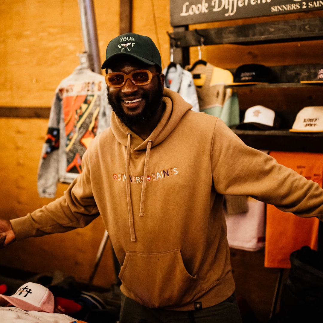 ROUND 2 OF #HOLIDAYNIGHTMARKET, LET'S GO! ✨

'Tis the season, we can't wait to shop, eat, drink, and dance the night away with you again!  

See everybody tonight! 👋 #HolidayNightMarket23