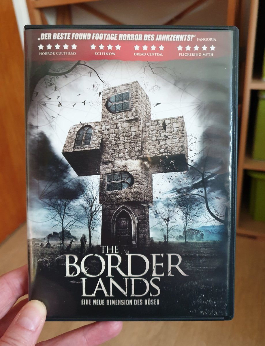 Just rewatched the great & exciting British found-footage #horror movie #TheBorderlands directed by #ElliotGoldner.
The story is about an old church in the Devon countryside where mysterious incidents happen.