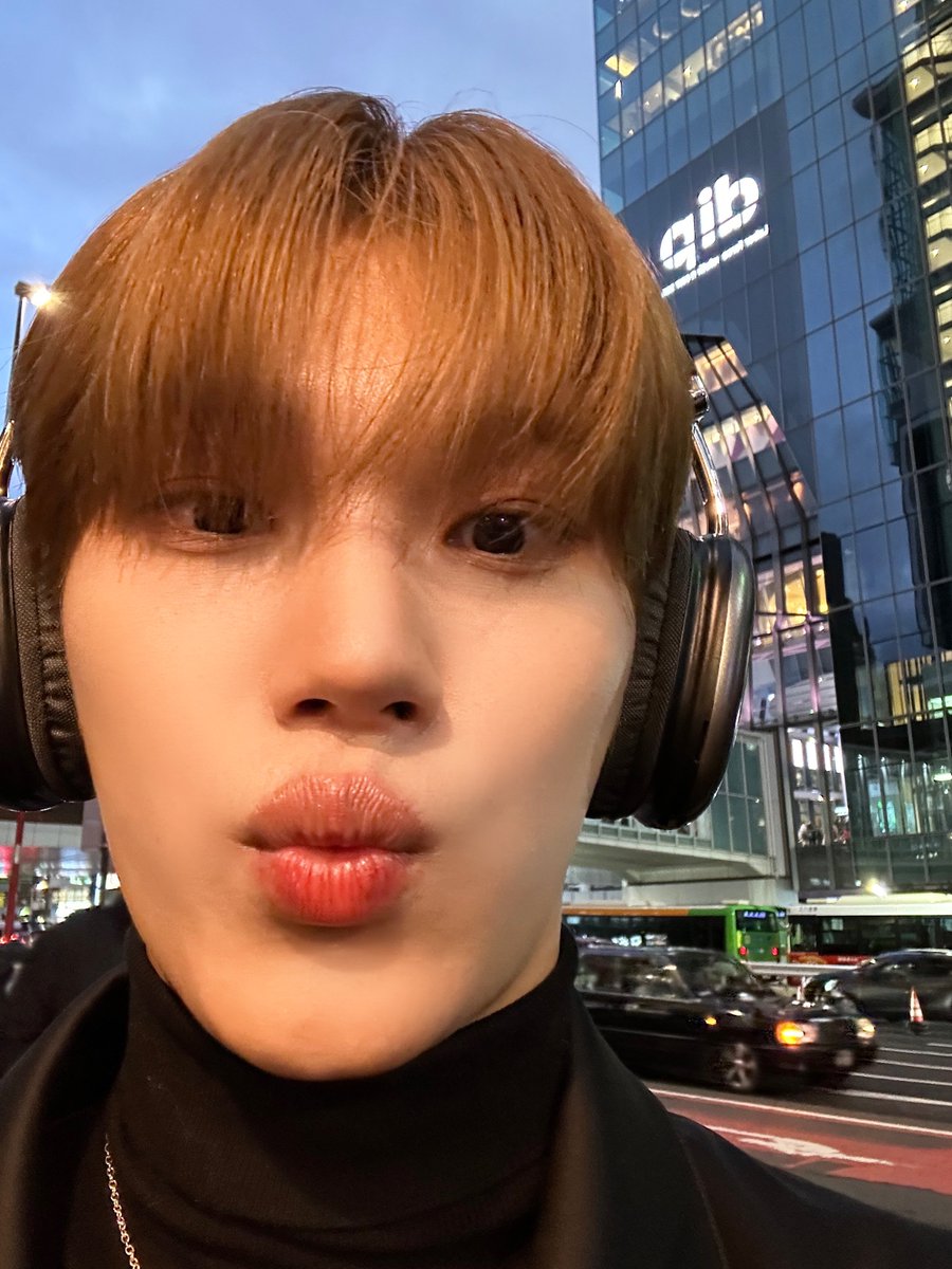 얘 퍼컬 일본인가