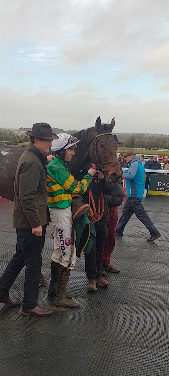 Harvard Guy lands the Lisadell Equine Hospital Handicap Hurdle  for JPMcManus @HartyRacing & Mark Walsh in the ready fashion .
#Navan 
1st Harvard Guy
2nd Ask Anything
3rd The Flier Begley
#Navan 
#HorseRacing