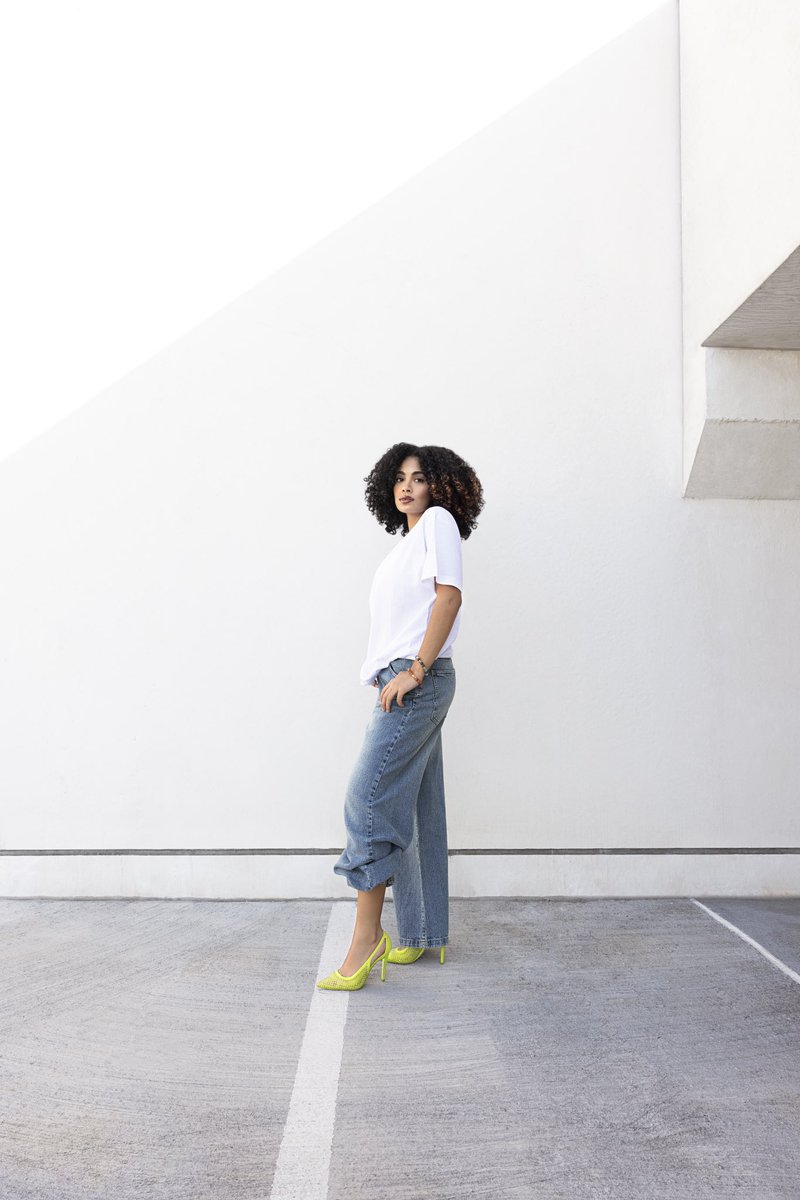 valentinocaviar's tweet photo. #parkinggarage / #naturallight #photoshoot https://t.co/bbImzVcD0G