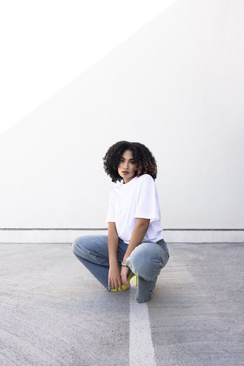 valentinocaviar's tweet photo. #parkinggarage / #naturallight #photoshoot https://t.co/bbImzVcD0G