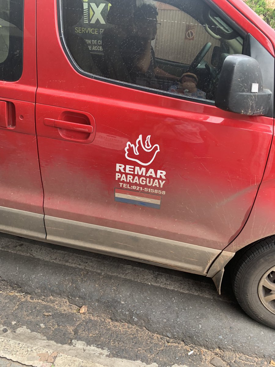 kukavaliente's tweet photo. Estoy podrida de este vehículo de REMAR PARAGUAY @remarparaguay que siempre tengo que salir a buscarle al muchacho que se estaciona delante de mi portón! Todos los sábados https://t.co/lOPzHJKS1W