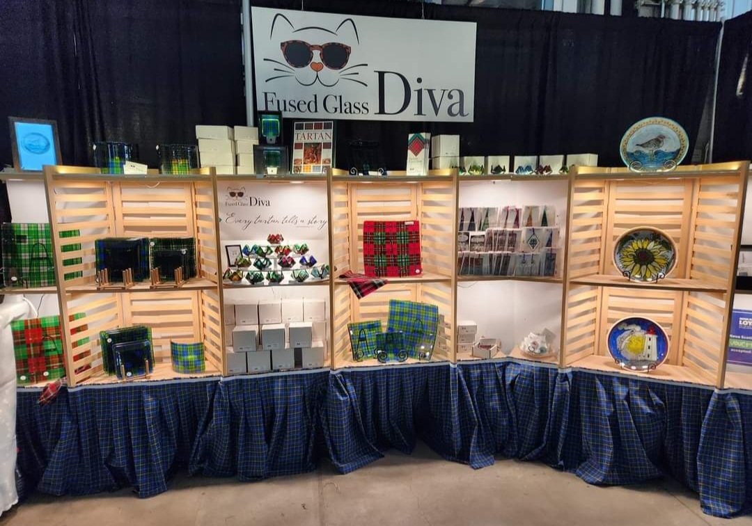 Cranberry_Glass tweet media