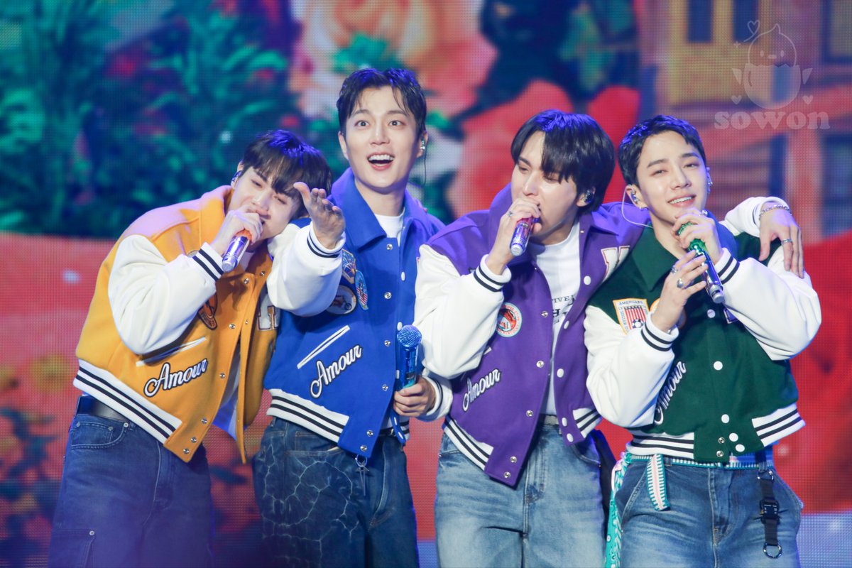 2_0668's tweet photo. 231118 하이라이트 팬콘 명탐정 하이라이트

내삶의 이유 👉 

#윤두준 #두준 #양요섭 #요섭 #이기광 #기광 #손동운 #동운 #하이라이트팬콘 #하이라이트 https://t.co/wESh5aSiSb