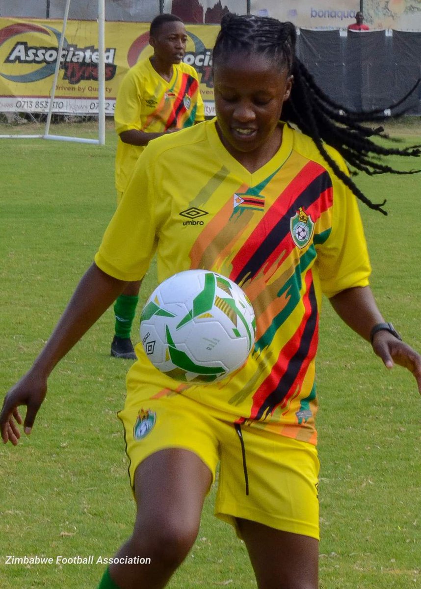 SportsRifle's tweet photo. Mighty Warriors captain Rudo Neshamba scores a quintuple ( five goals) as Harare City outshines Black Mambas 7-1 in a match-day 27 fixture of the Zimbabwe Women's Super League #ZWSL #SportsRifle #Football
π· credit Harare City Queens and Zimbabwe Football Association https://t.co/IMi6k7k76a