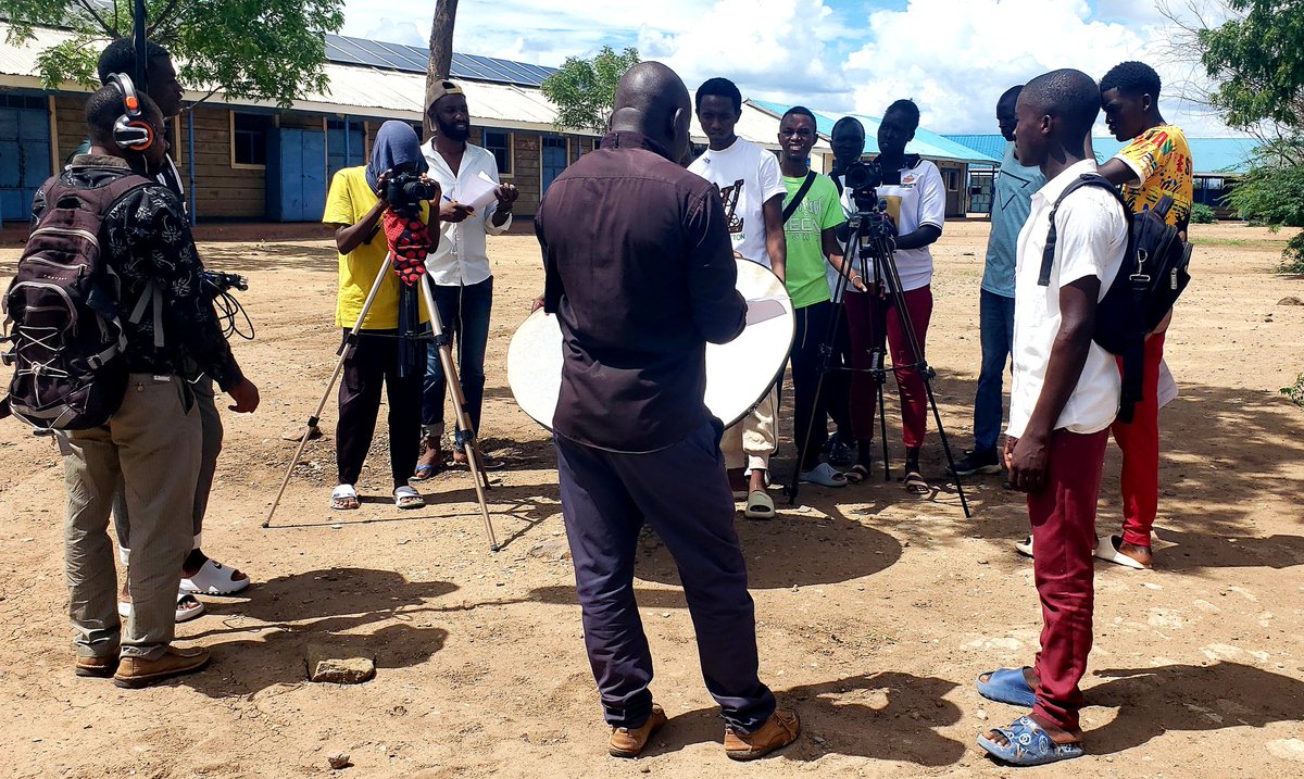 ShafilmsT's tweet photo. FILM PRODUCTION TRAINING! Our students in a plain production of their final #Film project. 
Here we don't just TELL, We DEMONSTRATE. Our Cohort3 intake is loading... Book your registration on time and Transform your #Passion into #profession ! https://t.co/IGYPnhun8Y