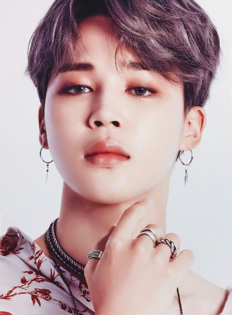 Hopemoon6419's tweet photo. @cypherluscious @BTS_twt https://t.co/Nxr16D8rMF