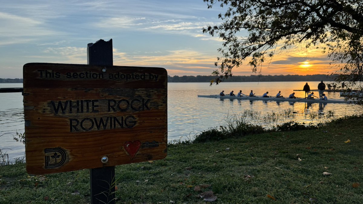 My son and his team getting out on the water for a beautiful morning of rowing! 🚣🏿